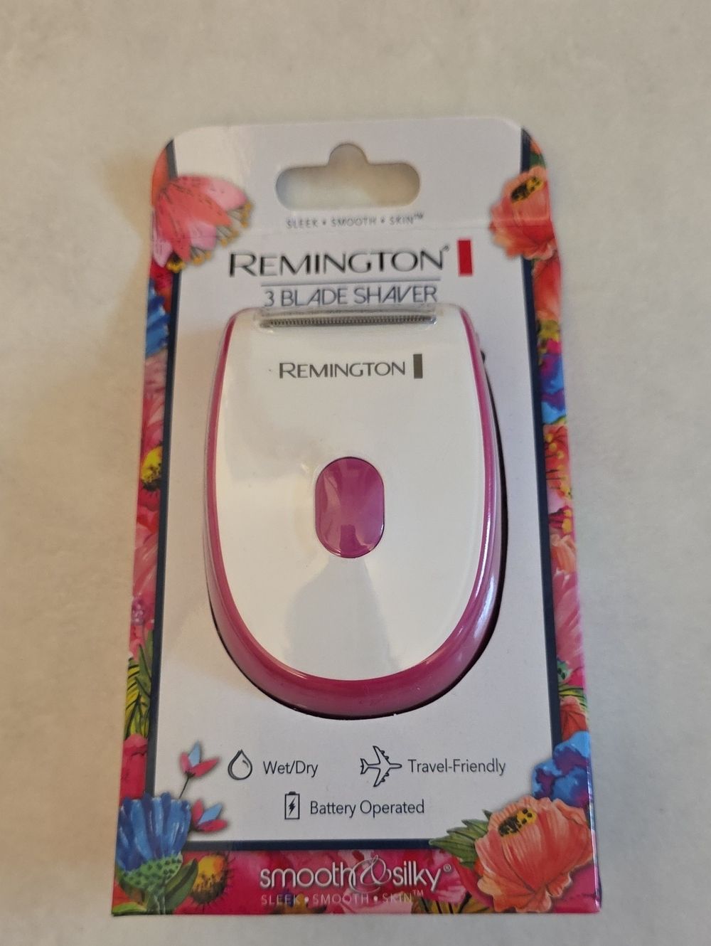Remington 3 Blade Shaver New in Box